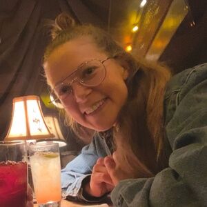 Meet your Posher, Nicole
